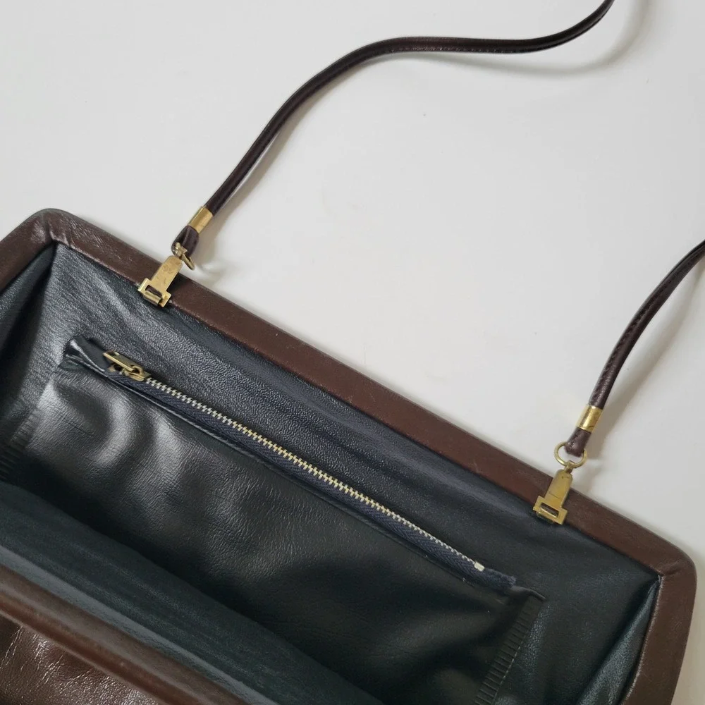 Vintage Leather Clutch Purse Shoulder Bag Brown Dark Academia Quiet Luxury Retro